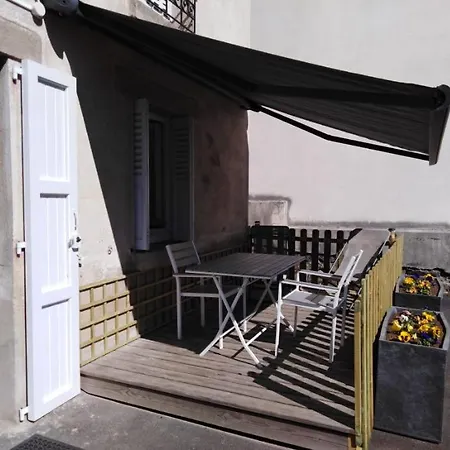 Apartment T2 De Caractere *